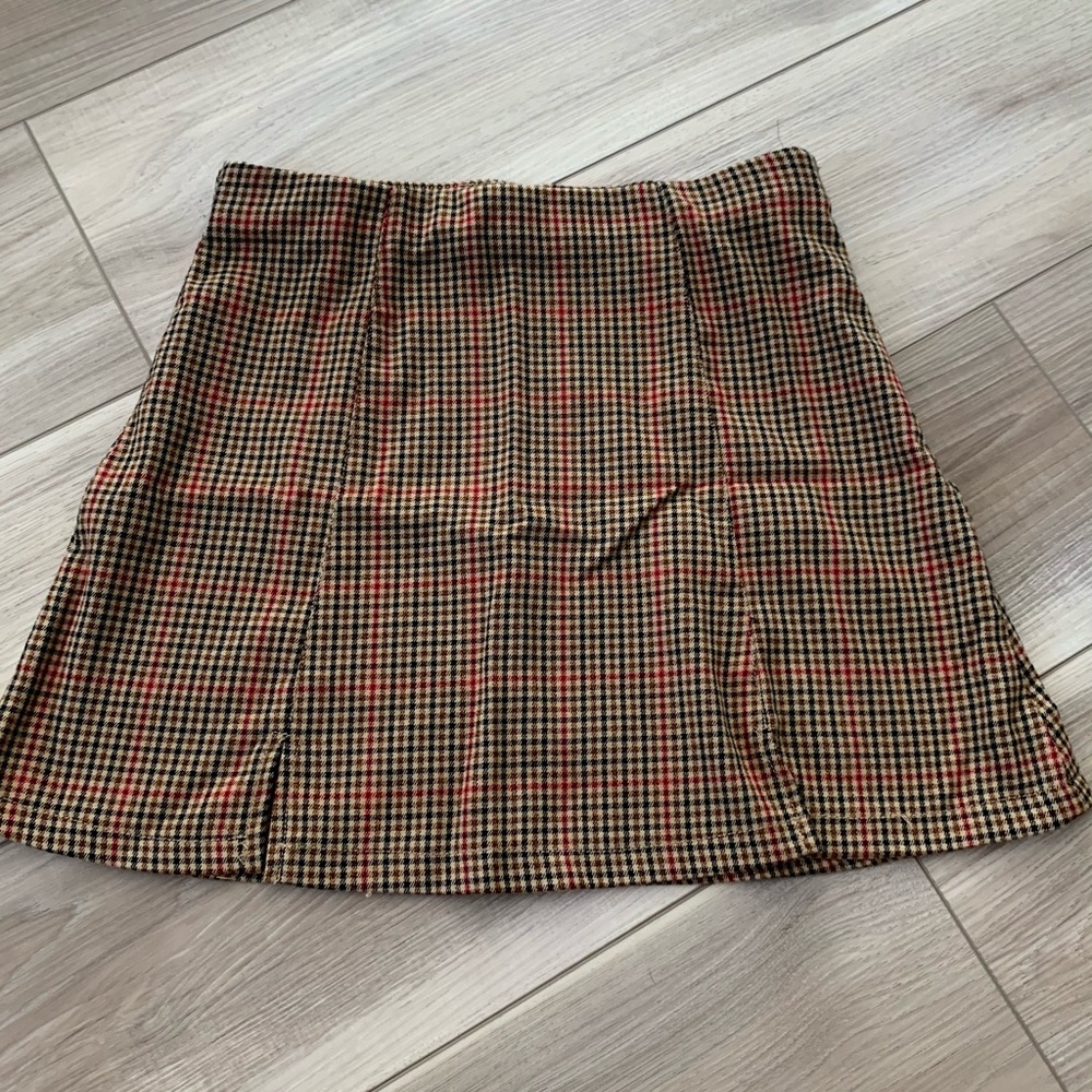 Brandy Melville mini skirt